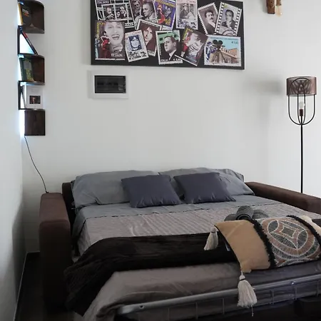 Terminal7-skyline Apartment